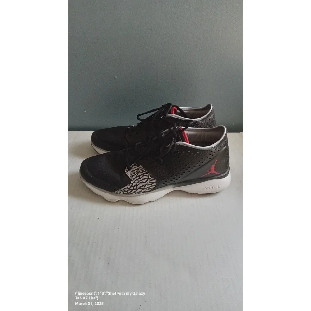 Jordan Trainer ST Black Gym Red‎ Elephant Print Sneakers 820253-001 Mens